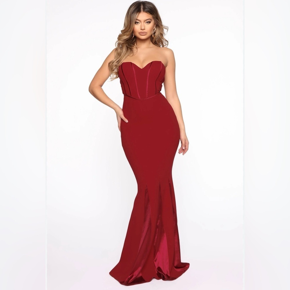 Fashion Nova Strapless Burgundy Dress
